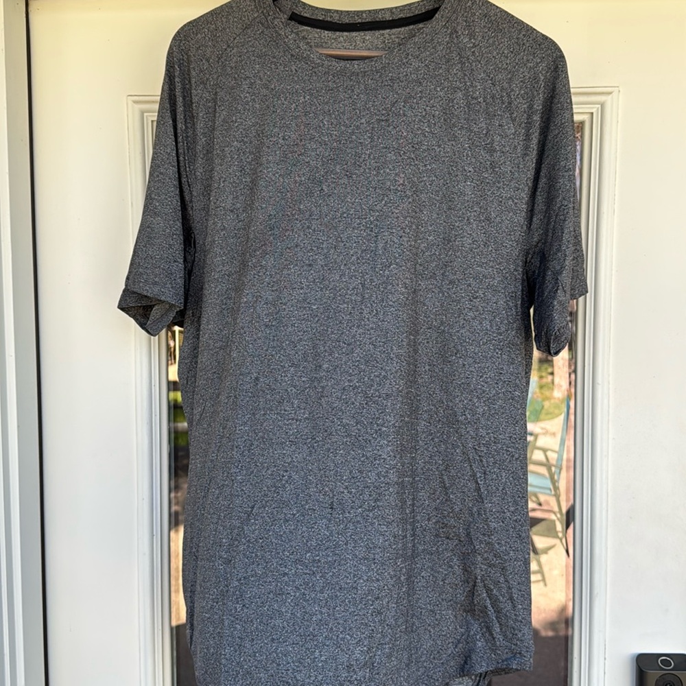Lululemon grey workout shirt XXL